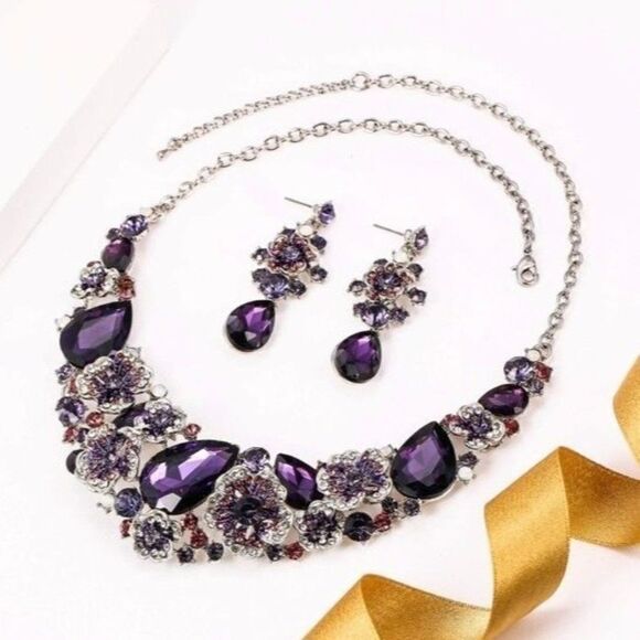 Silver and Amethyst Austrian Crystal Camellia Flower Necklace and Earrings Set - Picture 4 of 6